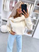 Pelēks Maigs Džemperis Ar Zelta Akcentu