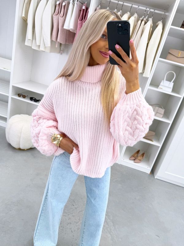 Rožinis Aukštos Apykaklės Laisvo Silueto Megztinis