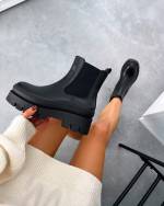 Black Comfortable Thick-sole Boots