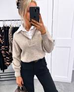 Light Beige Comfortable Sweater With White Collar