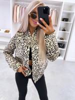 Leopardas Striukė Su Leopardiniu Raštu