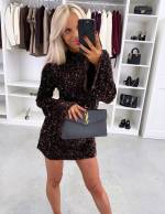 Bēša Kleita Ar Maigi Mirdzošām Fliterēm