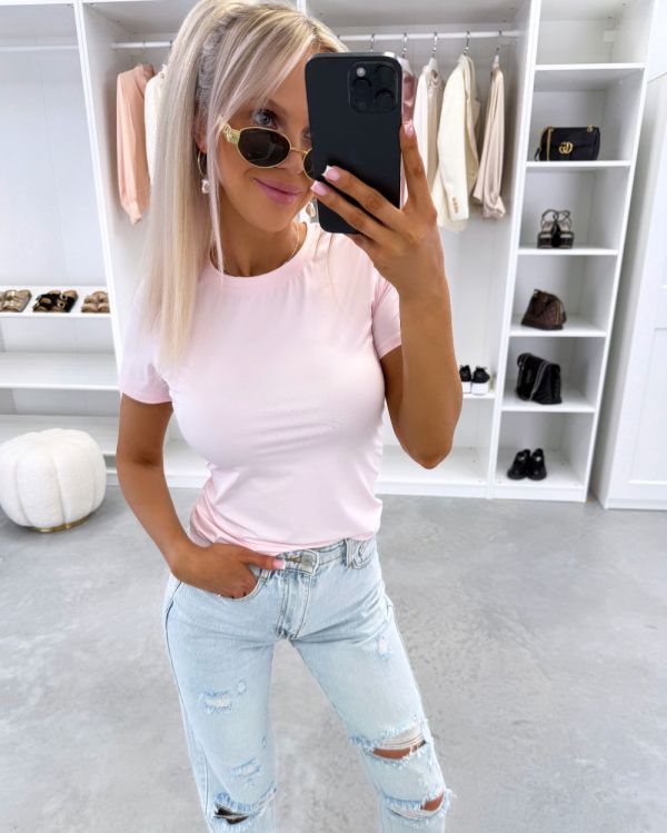 Light Pink 