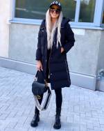 Bēša Viegls Un Silts Ziemas Mētelis