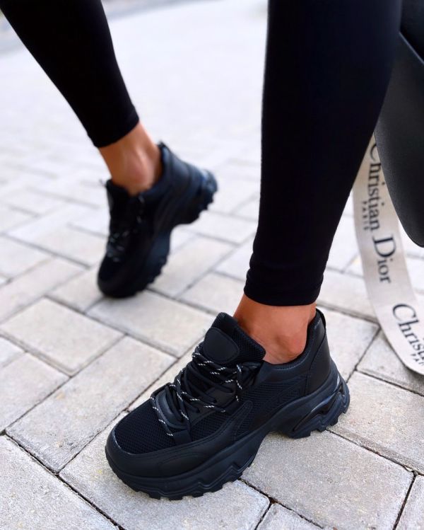 Black Thick-soled Sneakers