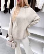 Pilka Minkštas Džemperis Su Gobtuvu