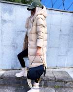 Bēša Viegls Un Silts Ziemas Mētelis