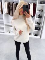 Pelēks Maigs Adījuma Džemperis Ar Augstu Apkakli