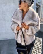 Light Beige Luxurious Short Fur Coat