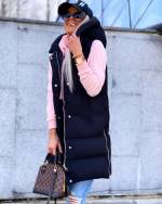 Must Lühem Kapuutsiga Vest