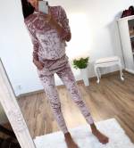 Kuldne Mugavad Sametdressid