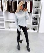 Pelēks Maigs Adījuma Džemperis Ar Augstu Apkakli