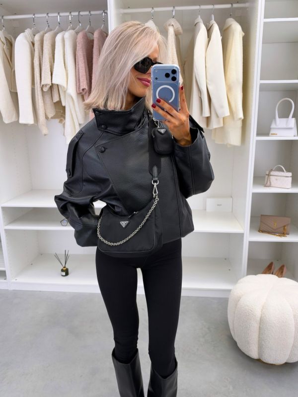 Juoda Oversized švarkas