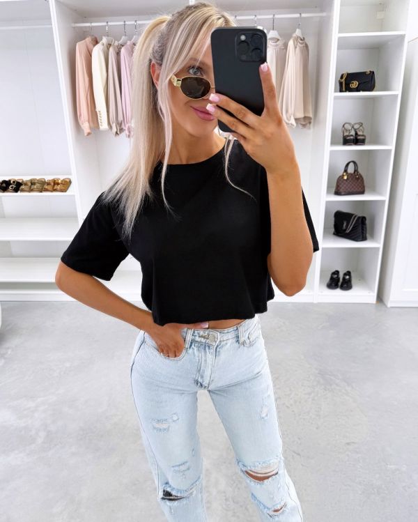 Black Cropped T-shirt