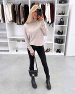 Pelēks Maigs Adījuma Džemperis Ar Augstu Apkakli