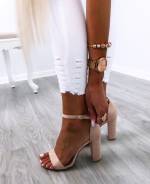 Красный Открытые босоножки на блочном каблуке с лентами